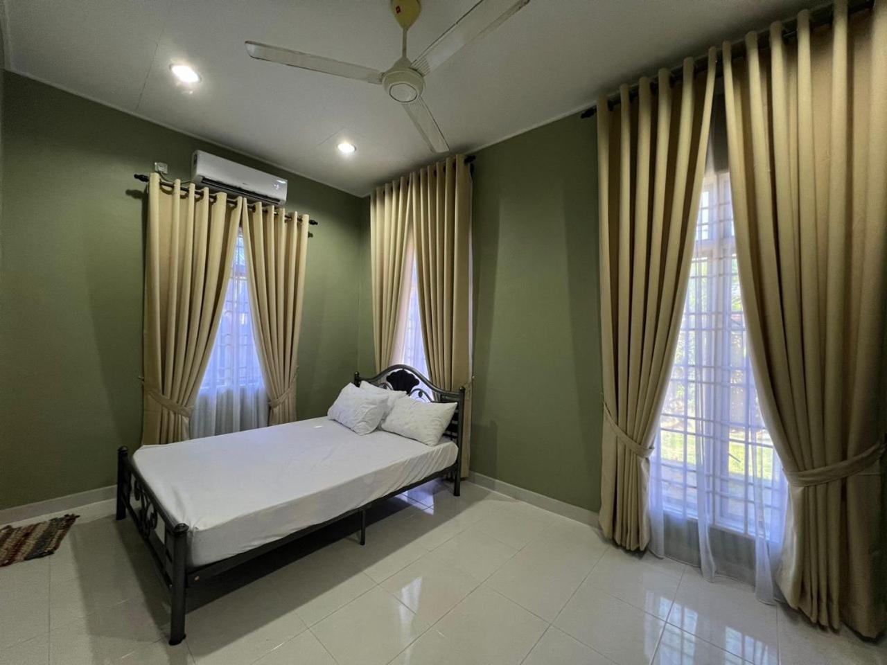 Relaxs Homestay Kota Bharu Exterior foto